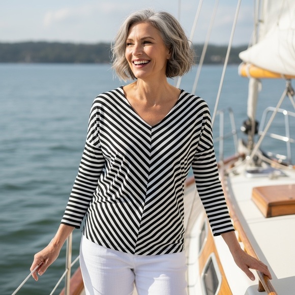 NWT Chico’s Travelers Black White Striped Dolman Sleeve Top Size 1 (US 8/10) - Picture 3 of 8